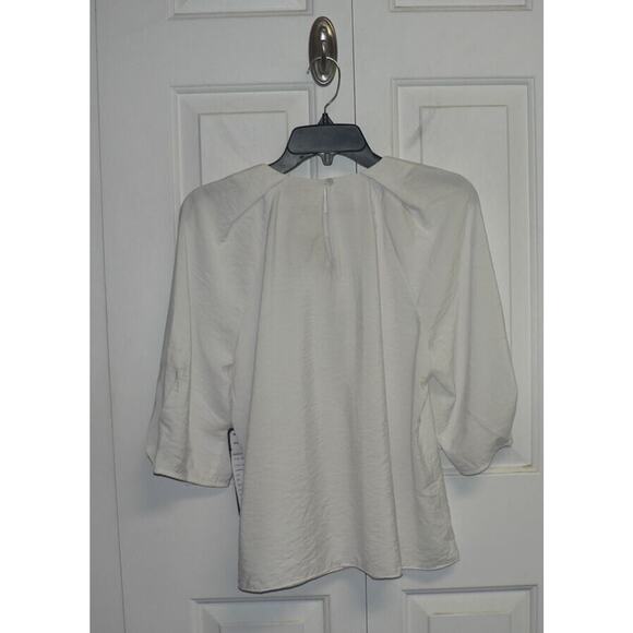 Nordstrom Women's Short Sleeve Pleated Crinkle Top in White Small MSRP $69 - Picture 4 of 4